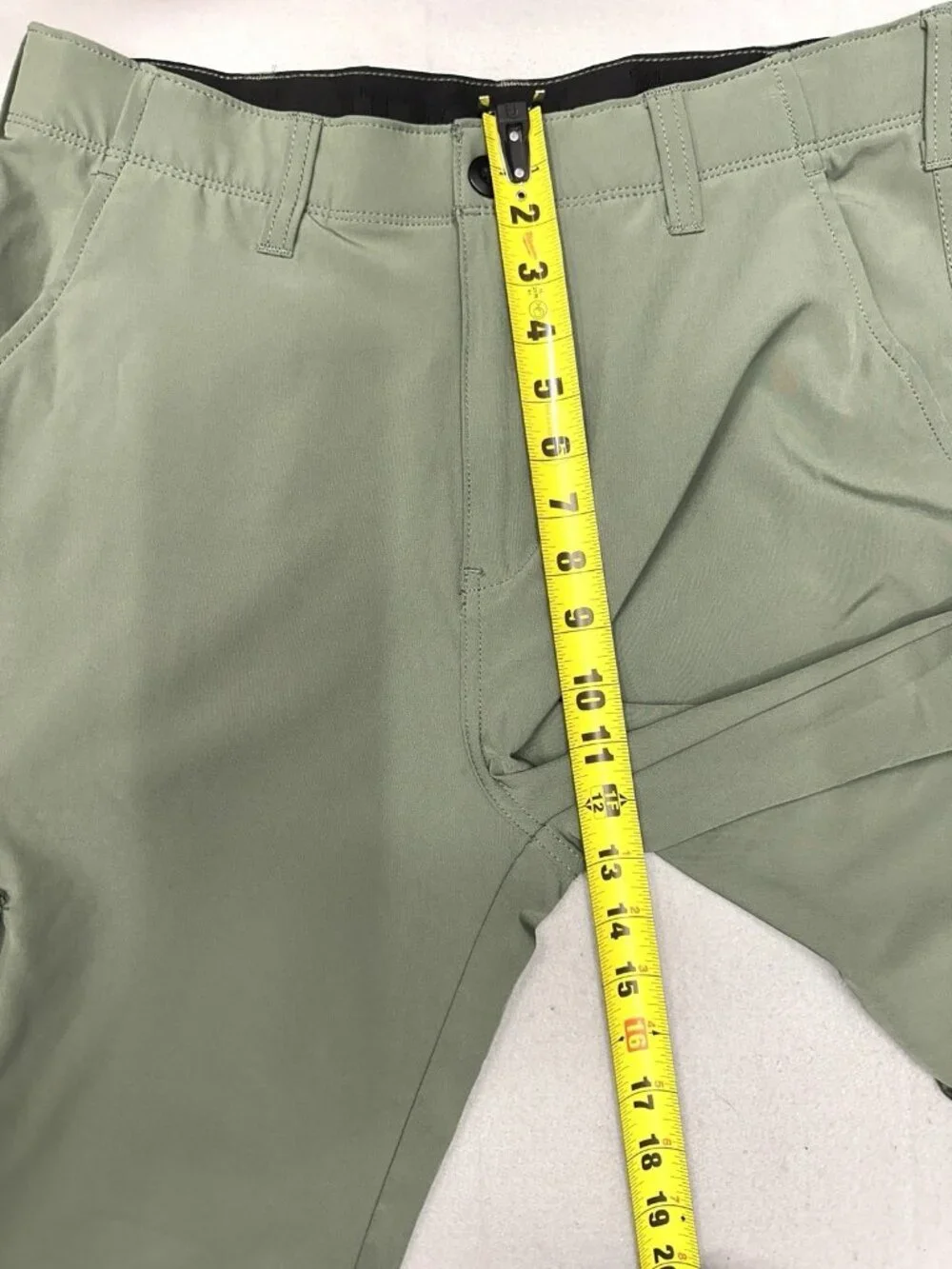 IRON CO. Men's Polyester Tech Stretch Waist Cargo Shorts Size 32 Cactus